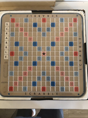 Scrabble Deluxe 1977 Edition Game Turntable Instructions Vintage Burgundy Tile - Picture 2 of 16