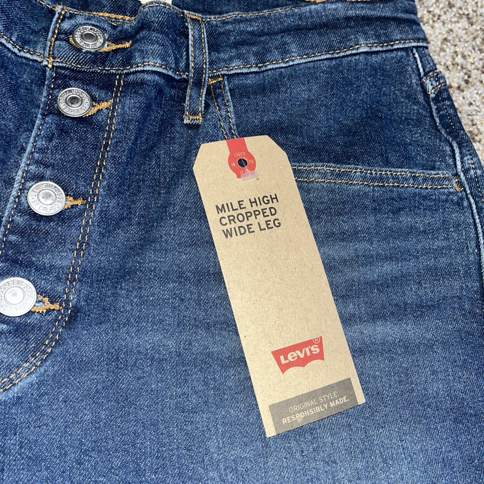 Levi’s Mile High Cropped Wide Leg Dark Wash Jeans Womens Size 30 NWT - View 3