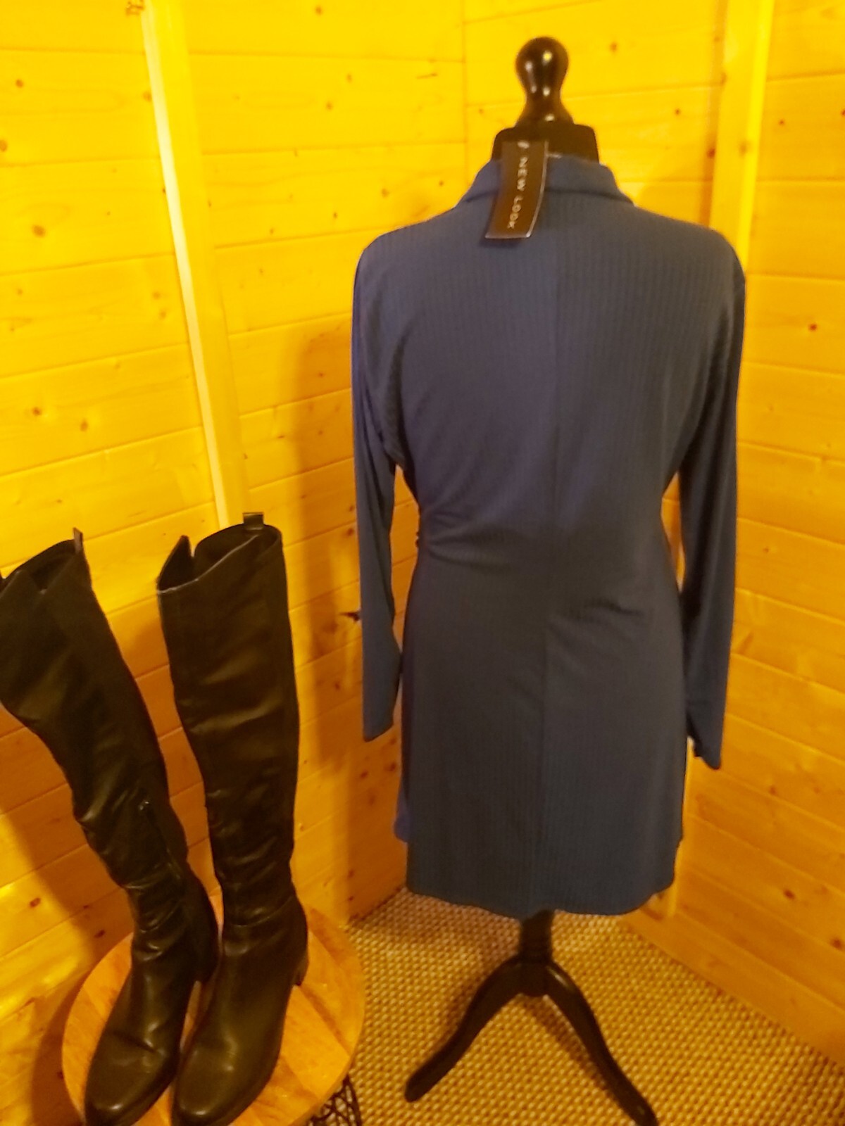 Ladies Plus Size New Look Ribbed Collared Wrap Midi Dress..Size 18