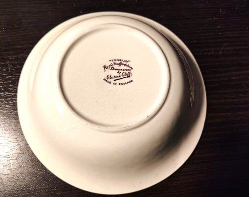 Royal Staffordshire Clarice Cliff Tonquin (Plum) Vegetable Bowl 8" Round England - Picture 2 of 2