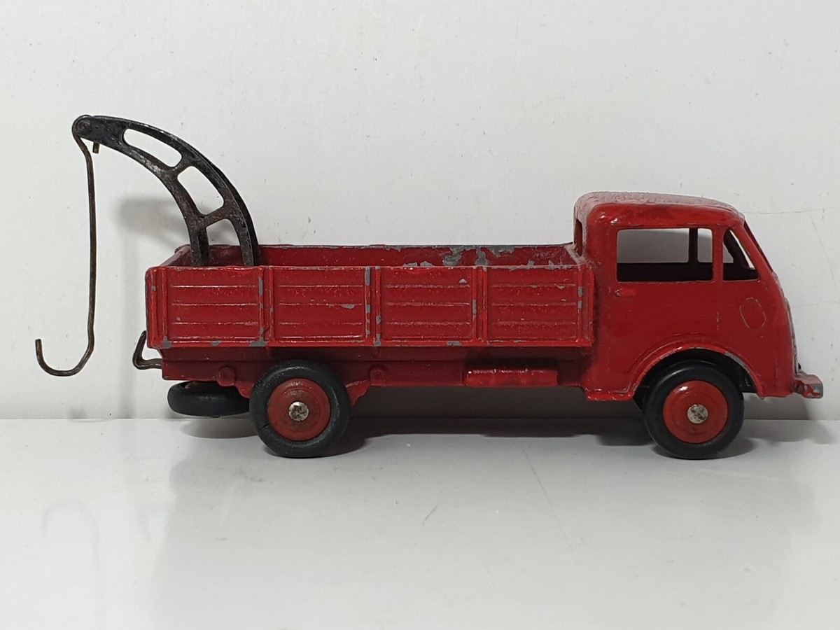 Dinky Toys - 1:48 - Camion Ford Poissy Dépanneuse Ref 25R