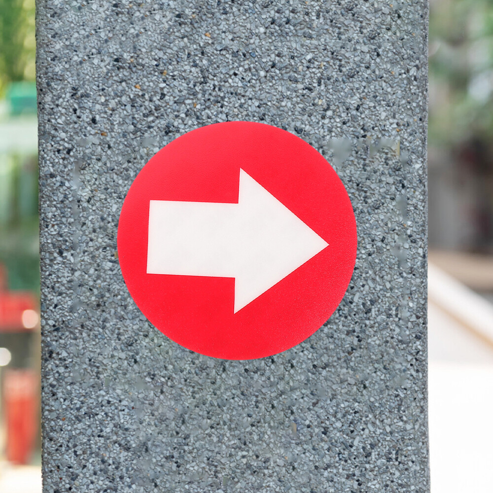 Señal de dirección de piso marcadores de senderos reflectantes de 20 piezas