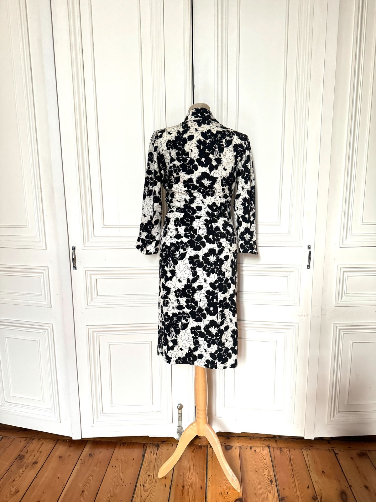 Abito Saint Laurent Paris primavera estate 1986 bianco nero seta floreale taglia 44 M