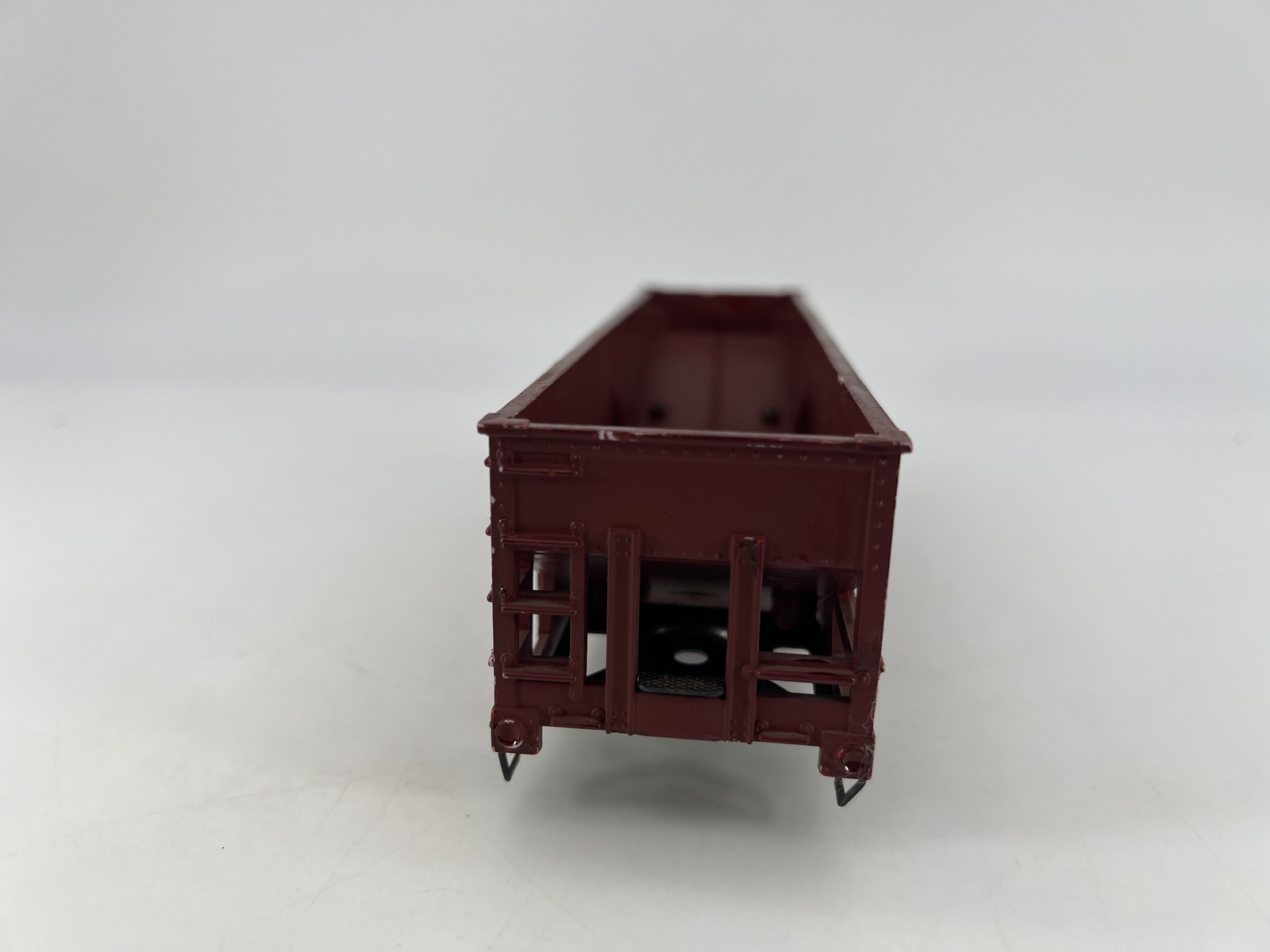 Lionel #25000 O Gauge Lehigh Valley Hopper Car Maroon No Trucks Fair