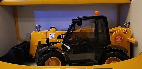 Bruder 1/16 Caterpillar Telehandler #2142 BRAND NEW EXCELLENT PRICE! 🔥🔥🔥 - Picture 6 of 6
