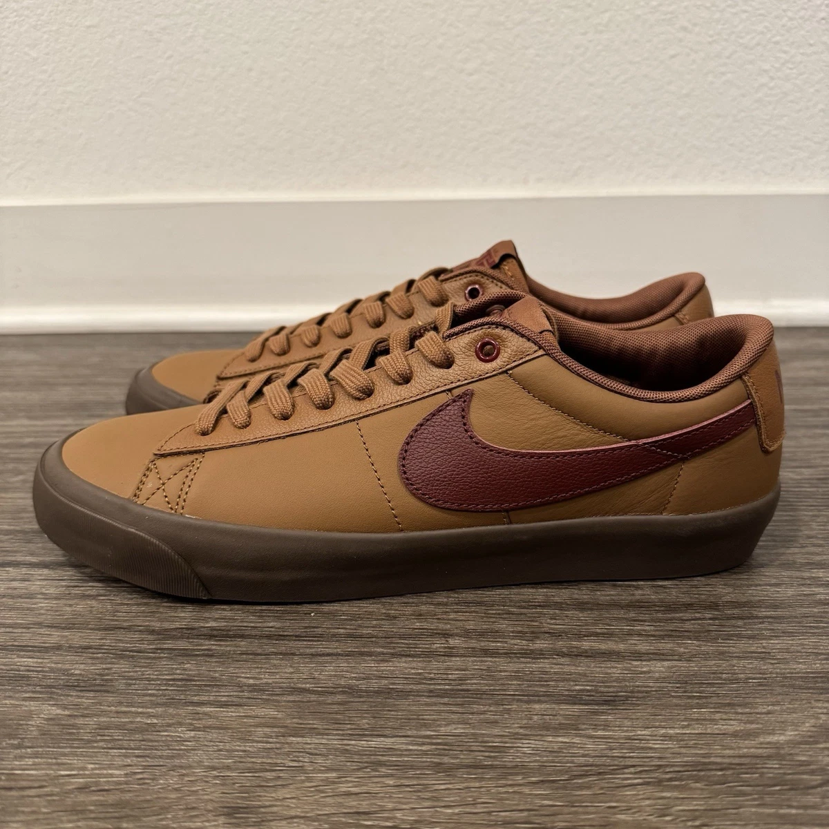 Nike Zoom Blazer Pro GT SB Low Light British Tan Dark Team Red for