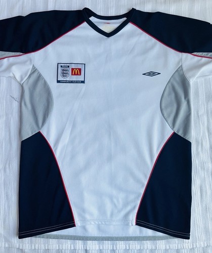 Umbro England Team Training Football Soccer Men’s Large Jersey (21x28)