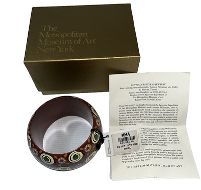 Metropolitan Museum of Art wide bangle Egyptian patterns New with tags and box