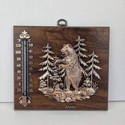 Vtg A & F Wall Thermometer 3D Alaska Bear Scene Faux Wood & Copper 7.5'' X 8.75'' 