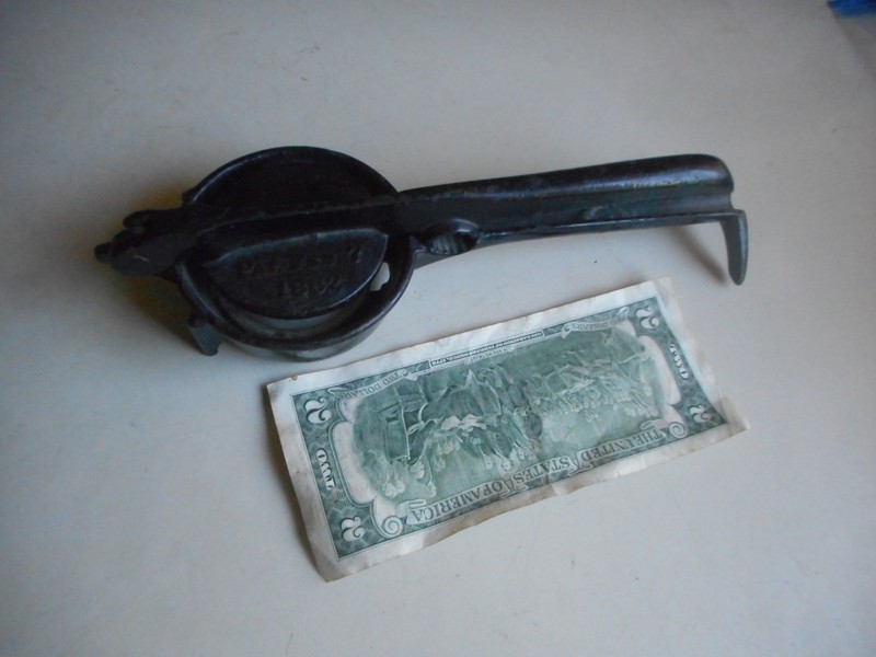 Pat dated 1882 Cast Iron & Porcelian Lemon Squeezer