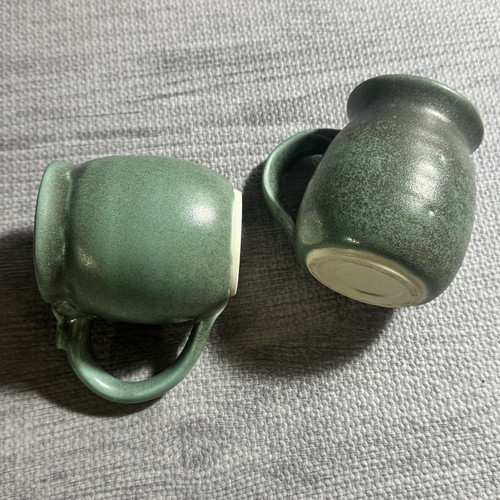 Handmade Art Pottery 2 Mismatch Mugs Coffee Cup 12oz Sea Foam Green - Signed - Picture 9 of 13