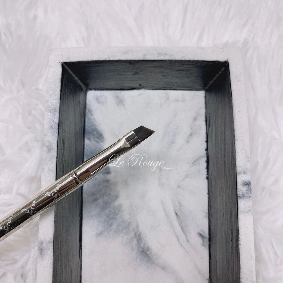 BY TERRY Angled Eyeliner brush #2 Brand new unboxed eye brow brush - Image 2 of 3