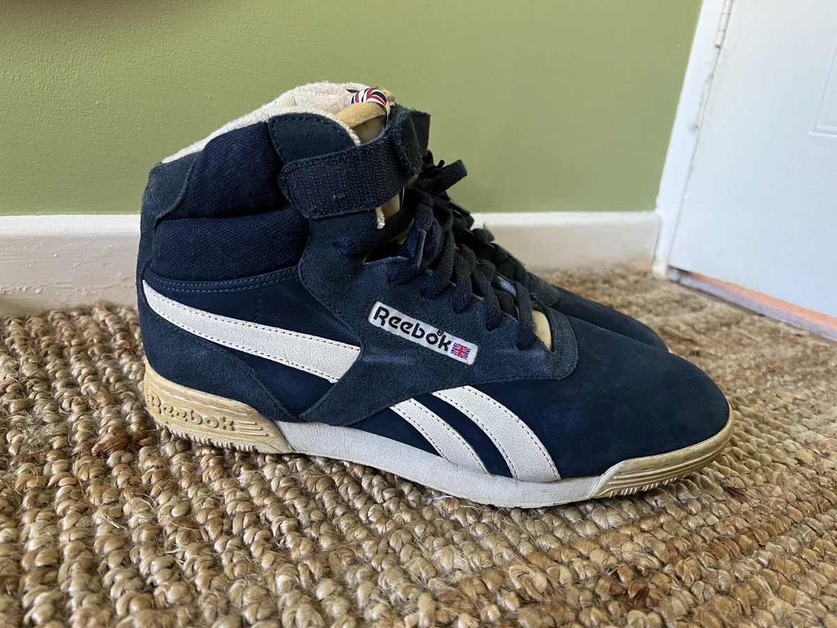 Navy reebok best sale trainers