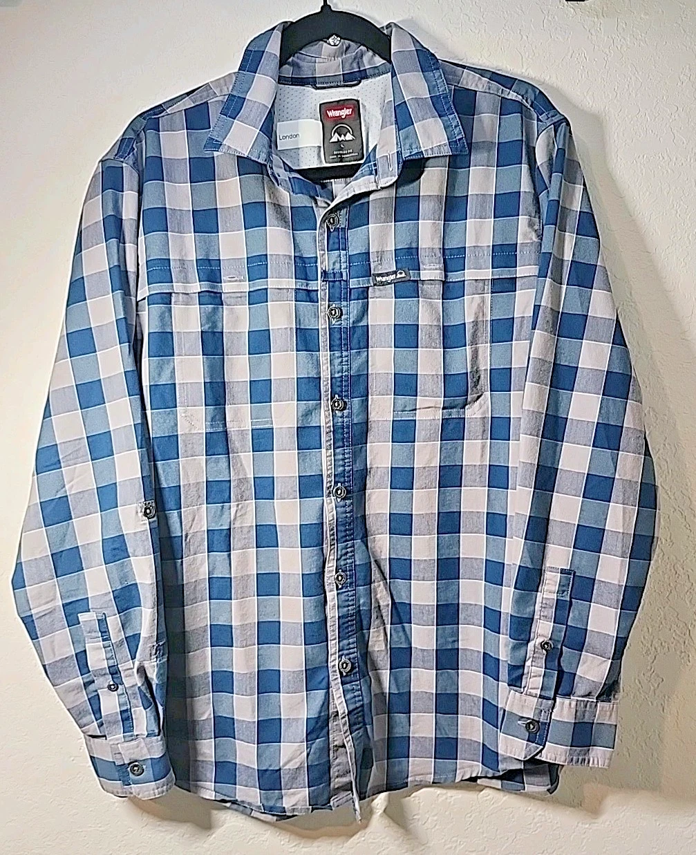 Wrangler Outdoor Series Men's Plaid Long Sleeve Shirt Size L Blue Gray...