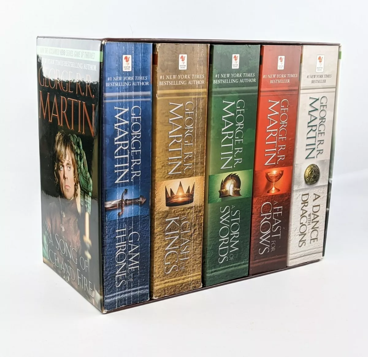 George RR Martin's A Game of Thrones 5-Book Boxed Set (Song of Ice and Fire  Series) (A Song of Ice and Fire)