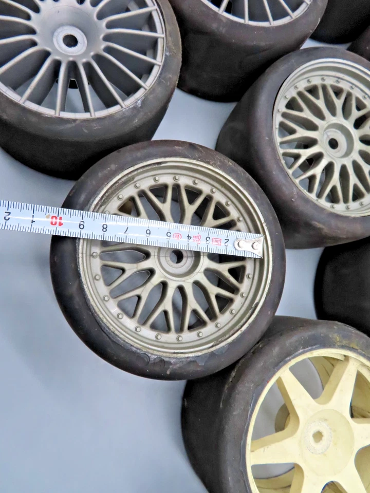 #SE4767# zahlreiche RC Modellbau Drift Reifen 12cm & 11cm Ø (21 Stück) *lesen* - Bild 4 von 4