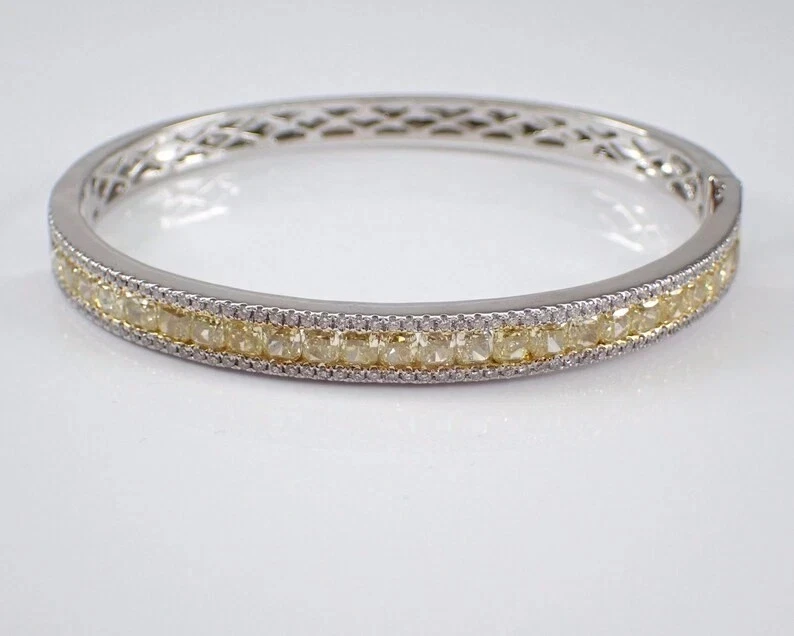Brazalete Brazalete Citrino Amarillo Creado en Laboratorio Corte Princesa 7Ct Chapado en Oro Blanco 14KW Foto 2 de 4