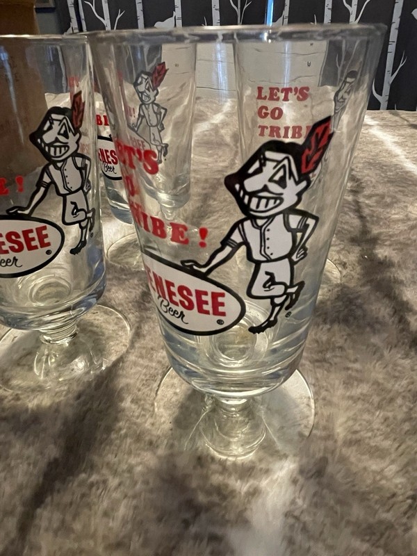 Vintage Set Of 4 Cleveland Indians Memorabilia Pulsner Glass The CHIEF WAHOO