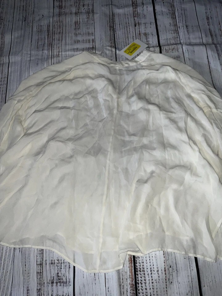 Blusa Vince Feminina Mescla de Seda Grande Creme Ajuste Relaxado Decote Dividido Leve (248 - Imagem 4 de 4