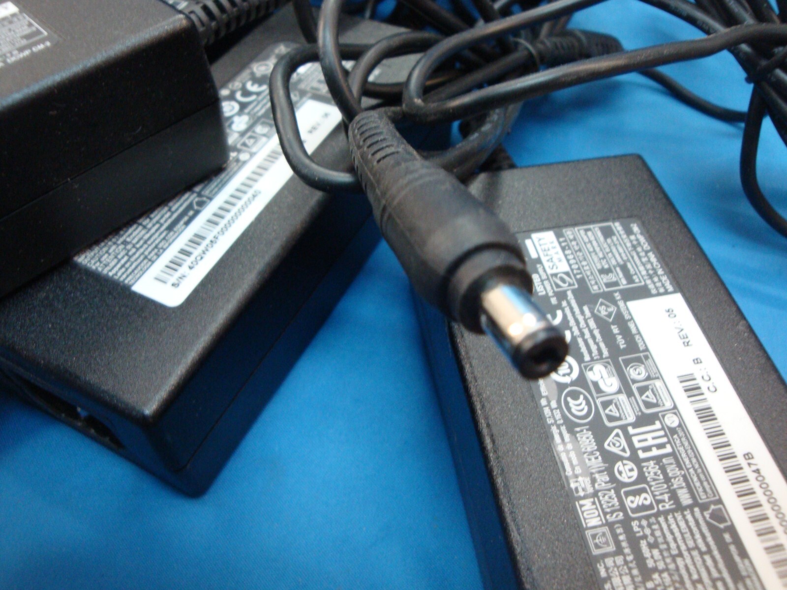 Lot of 10 Genuine Delta for Dell Monitor AC Adapter ADP40DD B ADP40GD