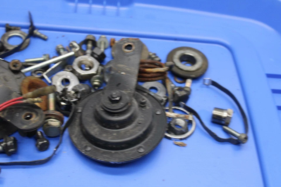 79-81 YAMAHA XS1100S HARDWARE BB401 - Image 2 of 4