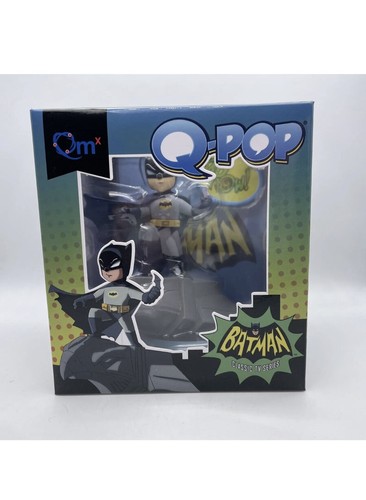 Batman. LOOT CRATE Exclusive Q-Pop BATMAN DC Comics Vinyl Figure. Collectable - Picture 2 of 7