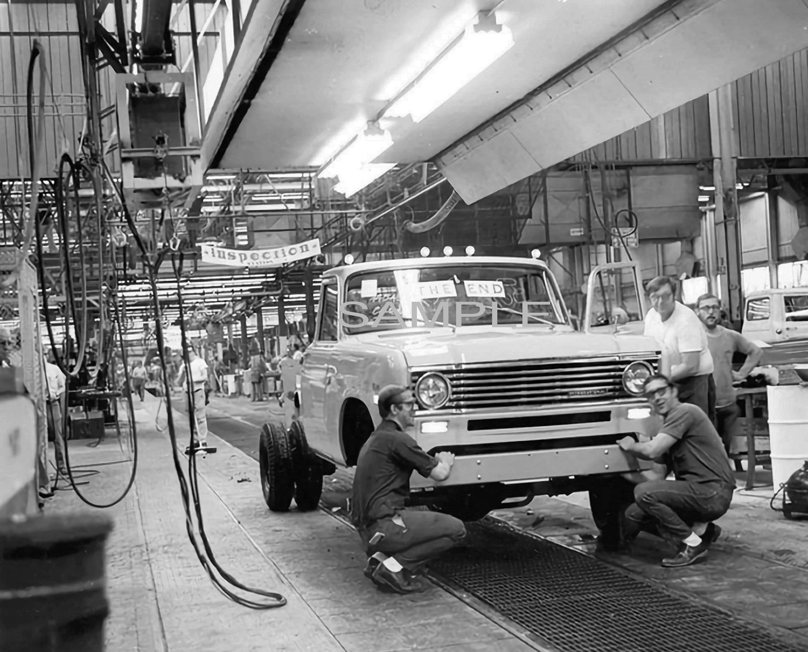 1974 The Last INTERNATIONAL HARVESTER Manufacturing Photo  (232-D)
