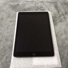 Apple iPad 7th Gen WiFi 10.2in - 32GB - Gray - Bundle