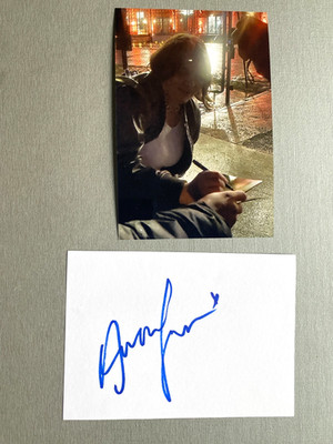 ANDREA GUO ''MAXTON HALL als Lin Wang'' In-person signed Karte 10x15 Autogramm