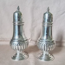 F.B. ROGERS SILVER SET OF 2 VINTAGE 925 STERLING SILVER SALT AND PEPPER SHAKERS