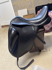 18 Inch Black Thorowgood T8 Dressage Saddle Surface Blocks Changeable Gullet