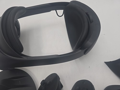 Meta Quest Pro VR Headset 256GB Schwarz Mixed Reality + 2 Controller ungetestet - Bild 5 von 9