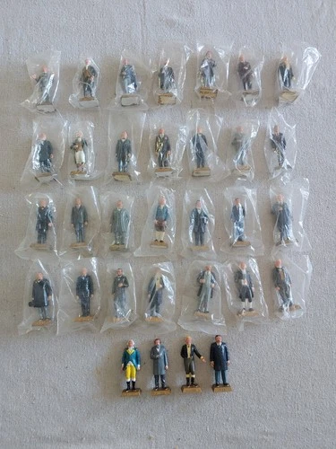 32 Marx & Co. 1960s Presidential Toy Figures