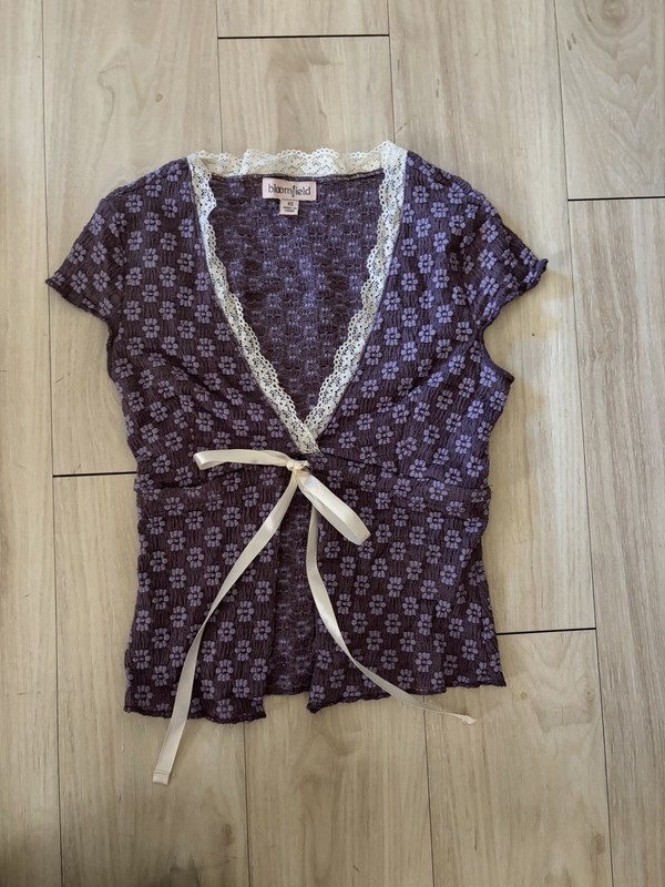 Bloomfield Purple & White Floral V-Neck Lace Trim Tie Bow Blouse XS