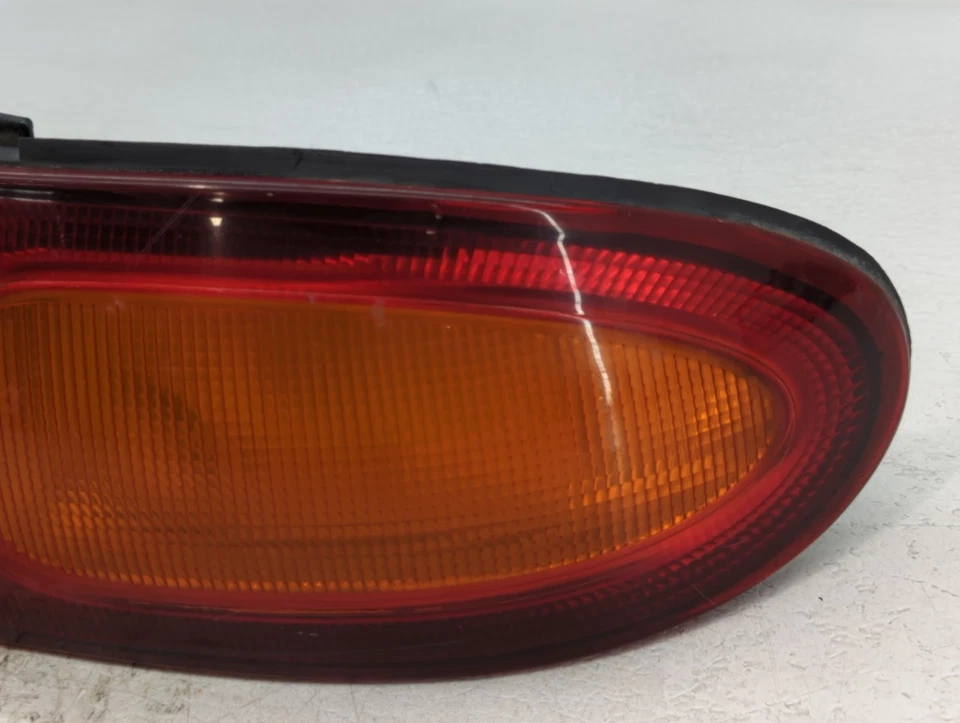 1993-1997 Mazda Mx-6 Passenger Right Side Tail Light Taillight Oem TDWQG - Image 4 of 4