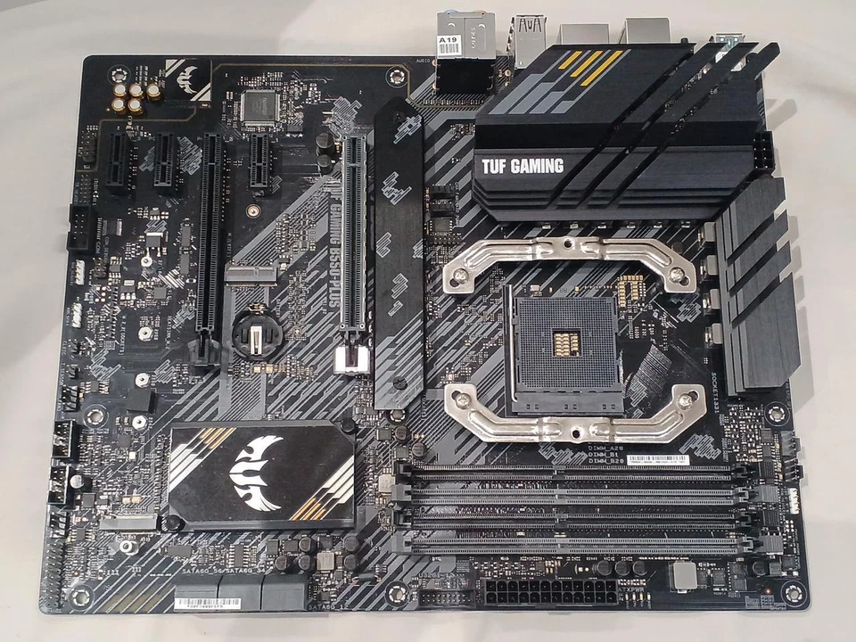 Placa Base ATX ASUS TUF GAMING B550-PLUS (WI-FI) AMD B550 DDR4 Socket AM4 - Imagen 2 de 4