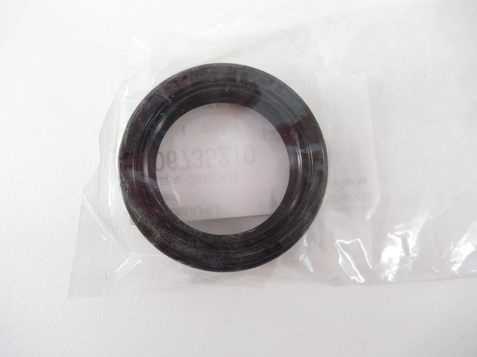 Genuine OEM Subaru 806735210 Transmission Output Shaft Seal - Image 2 of 2