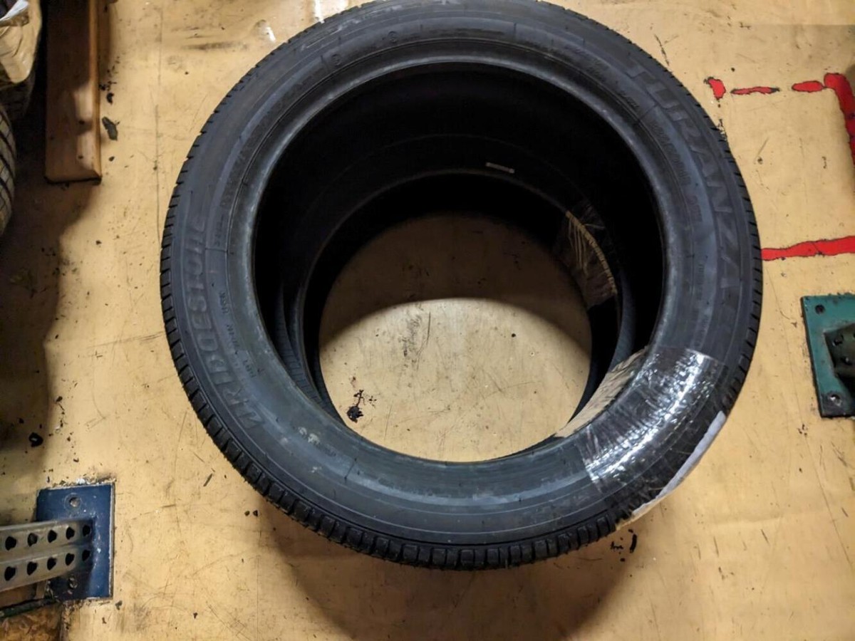 BRIDGESTONE TURANZA EL450 (*) BMW P 225 50 18 95V SL TIRE 006373