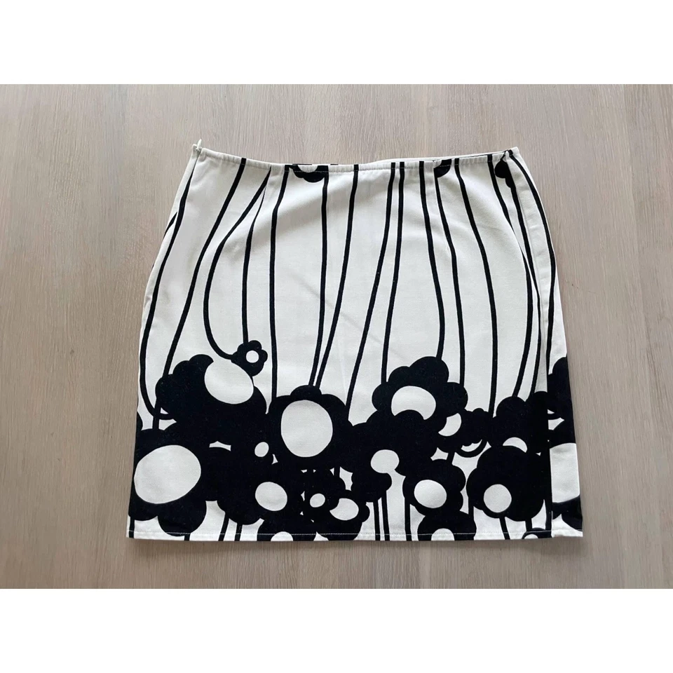 Falda Marimekko, Falda Denim Blanco y Negro, Mini Falda, Talla S, Diseño Finlandés Foto 4 de 4