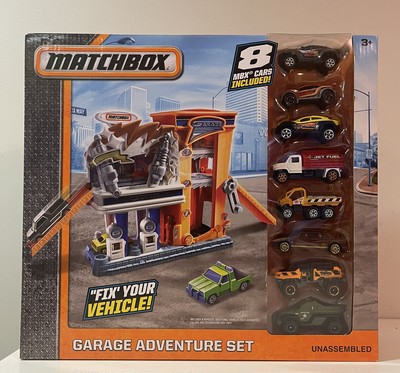 Matchbox - GARAGE ADVENTURE SET - W/8 