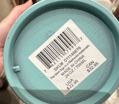 Starbucks Schlüsselanhänger – 2er Set Kuppel-Design Mit Ombré Wellen In Blau & Rosa | Sammlerstück Für Kaffeefans & Stylische Accessoires