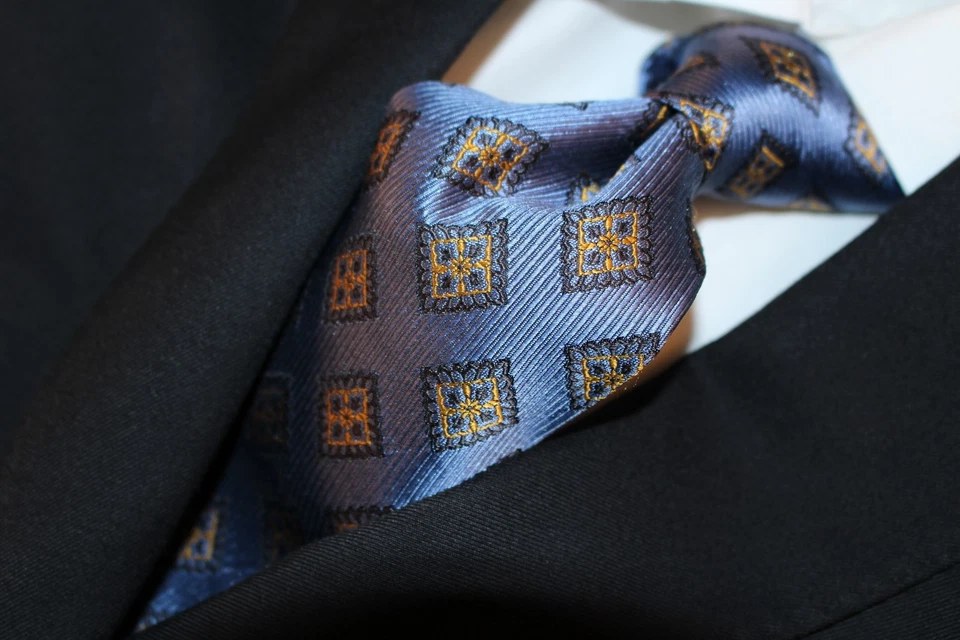 DOLCE & GABBANA Blue Yellow Gold Black Geometric Silk Necktie TIE 58.5"x 3.75" - Image 4 of 4