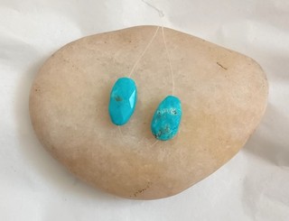 TWO (2) FACETED SLEEPING BEAUTY TURQUOISE 10x18 20x6MM BEADS 0496