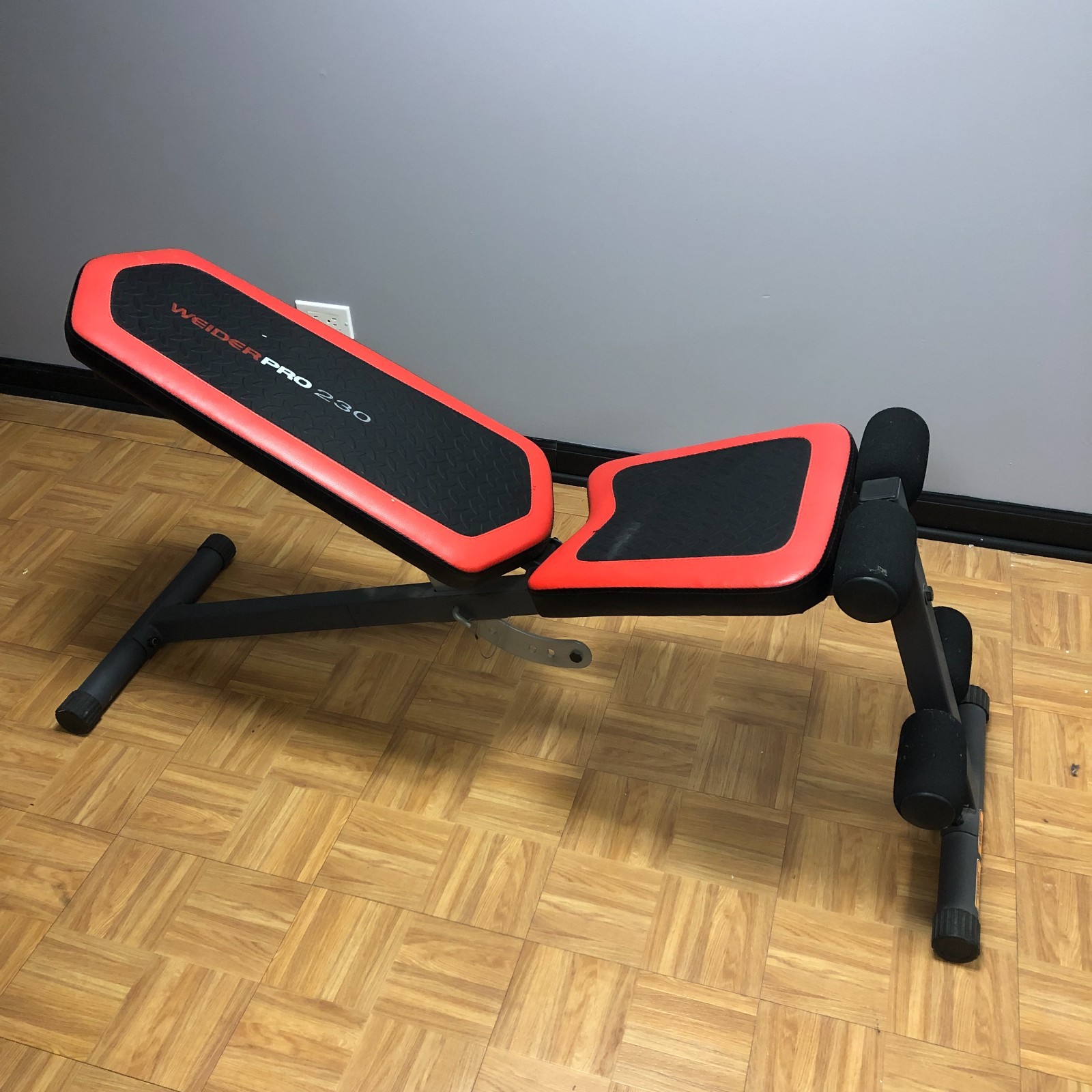 Weider Pro 230 Slant Board DECLINE Bench, Does Not Go Fully 