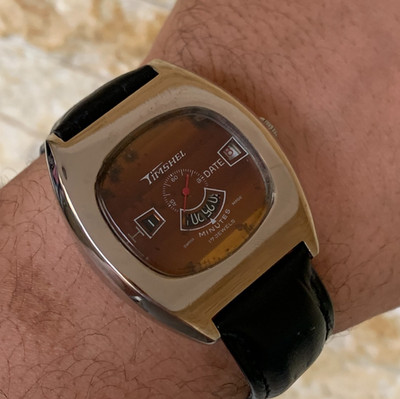1970s Vintage Timshel Jump Hour Watch Manual Wind 17J Swiss Orange Dial Date Men