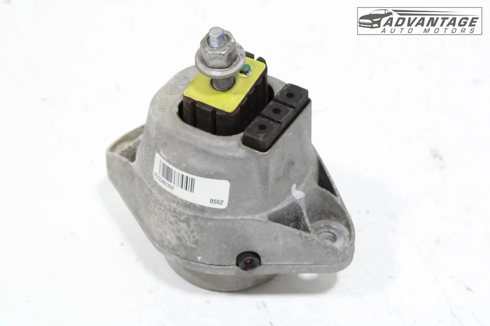 Chevrolet Camaro 2016-2024 motor de 2,0 L montaje delantero izquierdo soporte OEM Foto 3 de 4