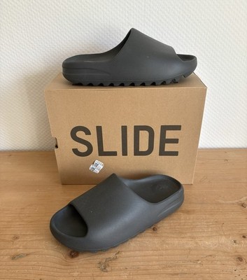 Adidas Yeezy Slide Onyx (EU 46 / US 11) - Dakony ID 5103 - super Zustand