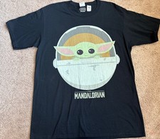 Star Wars The Mandalorian T-Shirt Men  s L Baby Yoda Black NWT