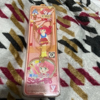 Unopened  Magical Princess Minky Momo Badge Pendant