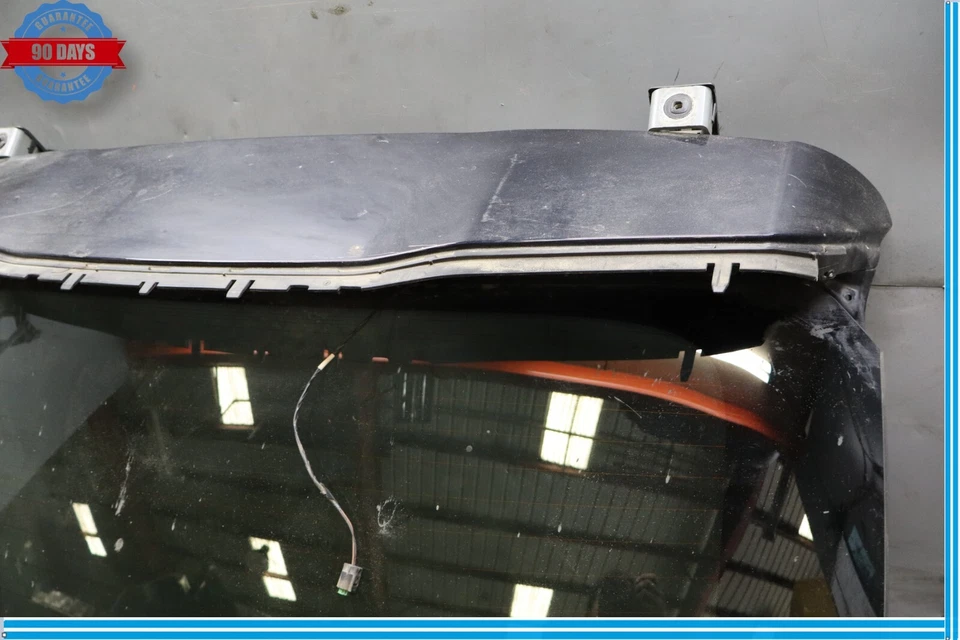 15-18 Porsche Cayenne 958 Rear Trunk Lid Liftgate Tailgate Hatch Shell Oem - Image 3 of 4